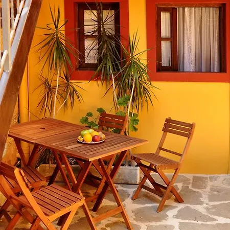 Antifanous Apartmán