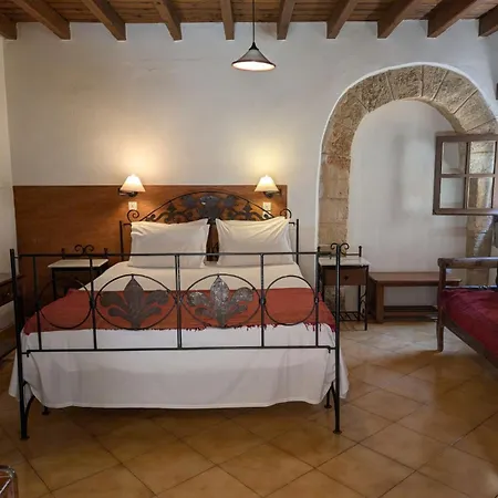 Apartament Antifanous