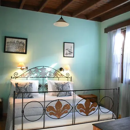 Apartament Antifanous *