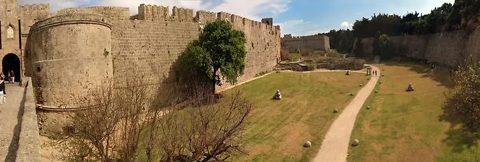 Antifanous アパート Rhodes City