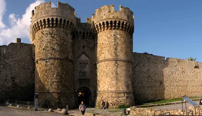 Antifanous アパート *