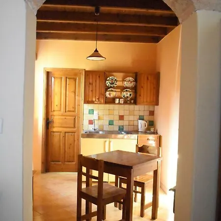 Antifanous Apartman *